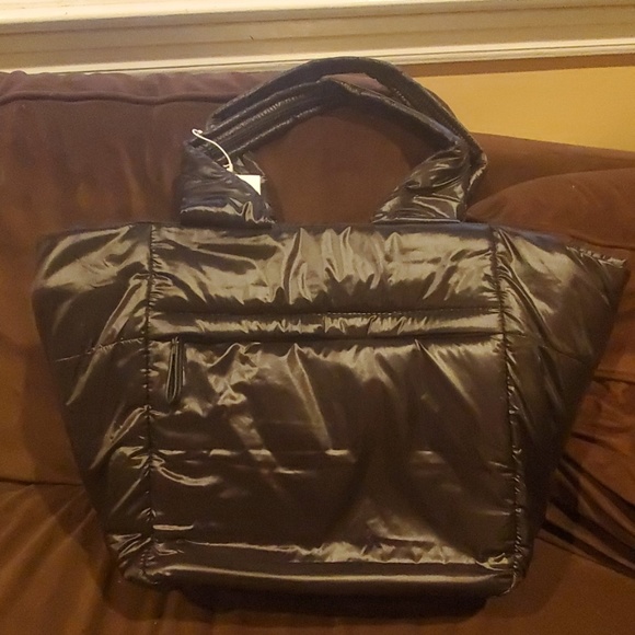 NWT Athleta Cumulus Bag Caraa last one available!! - Picture 6 of 8